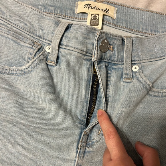 Madewell Mid-Rise Stovepipe Jeans - Picture 4 of 11